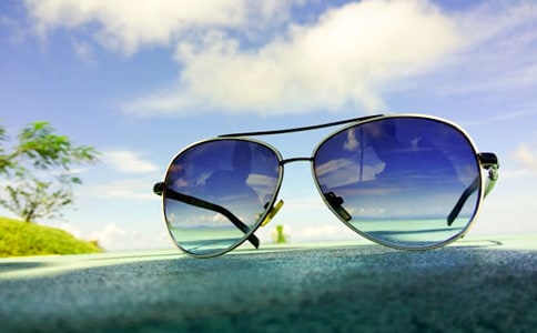 墨镜的英文广告词